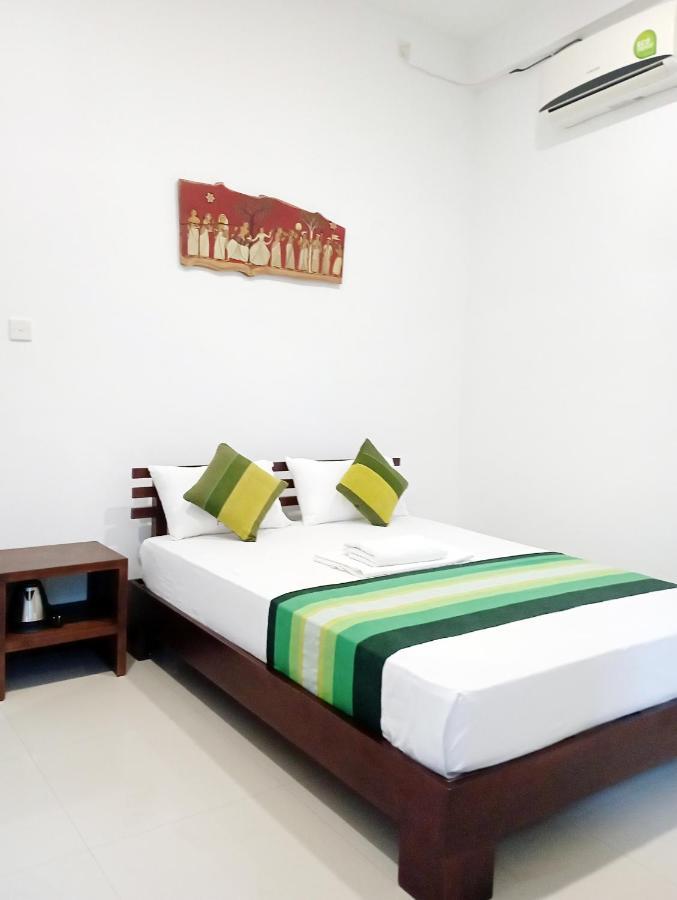 The Ritz Hikkaduwa Hotel ภายนอก รูปภาพ